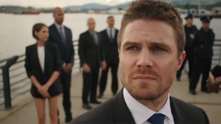 image de la news Arrow saison 5 : Oliver Queen menacé sur les images du season premiere
