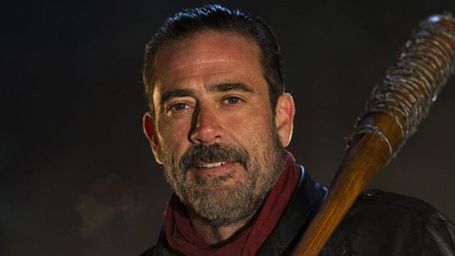 image de la news The Walking Dead : Negan s'affiche menaçant pour la saison 7