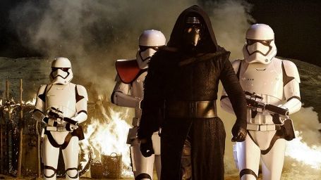 image de la news Star Wars : Le Réveil de la Force sur Canal+ Family : de la Spielberg Touch à la blessure d’Harrison Ford, 5 anecdotes sur ce 7e opus !