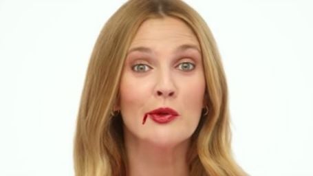 image de la news Santa Clarita Diet : Deux spots appétissants pour la série de Drew Barrymore