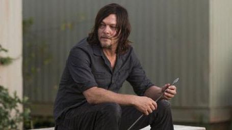 image de la news The Walking Dead : qui est le mystérieux inconnu à la fin de l'épisode 14 ? [SPOILERS]