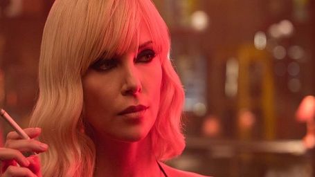 image de la news Charlize Theron castagne sec, Transformers 5 et Baywatch nous sortent le grand jeu... Les bandes-annonces à ne pas rater