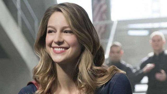 image de la news Riverdale : Supergirl fait une visite surprise sur le tournage de la saison 2