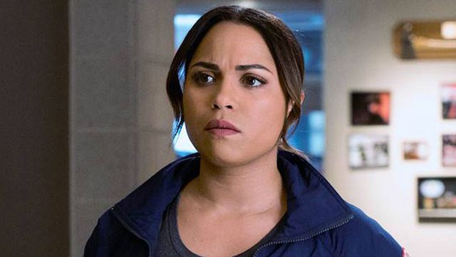 image de la news Chicago Fire : Dick Wolf revient sur le départ inattendu de Monica Raymund (Dawson)