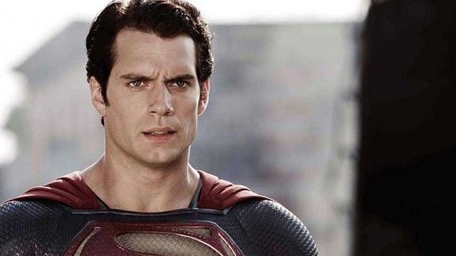 image de la news Superman : la Warner Bros. réagit aux rumeurs de départ d'Henry Cavill