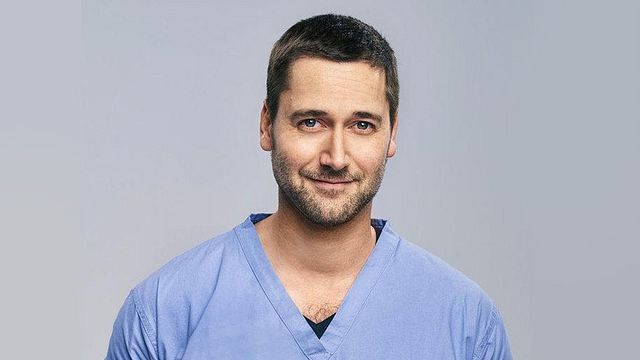 image de la news De 90210 à Blacklist et New Amsterdam : les différentes facettes de Ryan Eggold