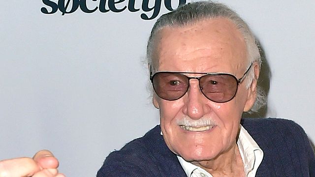 image de la news Mort de Stan Lee : d'où venait "Excelsior", son expression fétiche ?