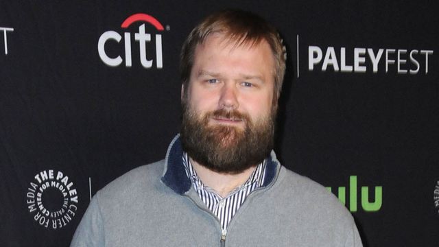 Après The Walking Dead, Robert Kirkman prépare la série pré-apocalyptique d'envergure 5 Year