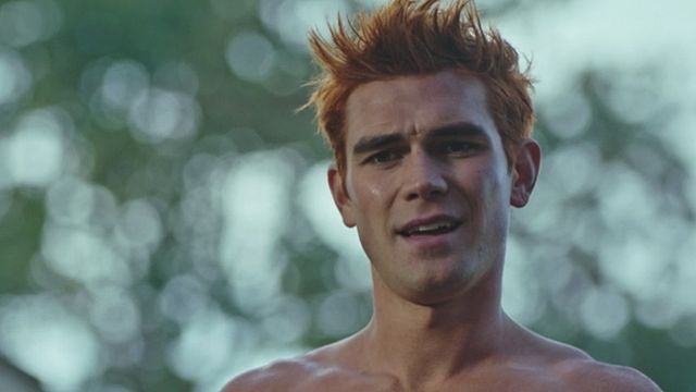 image de la news Riverdale : avez-vous remarqué le clin d'oeil à Smallville dans l'épisode 7 de la saison 3 ?