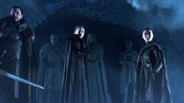 image de la news Game of Thrones : les Stark répondent à l'appel de leurs aïeux dans le nouveau teaser de la saison 8