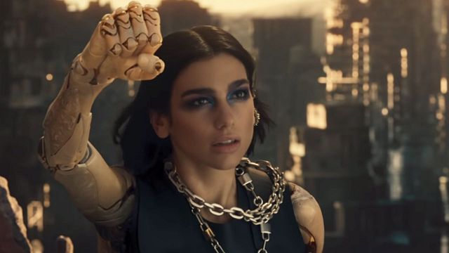 image de la news Alita Battle Angel : le clip de la chanson Swan Song interprétée par Dua Lipa
