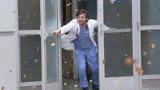 image de la news Grey's Anatomy saison 15 : un épais brouillard sèmera la panique à Seattle dans le final