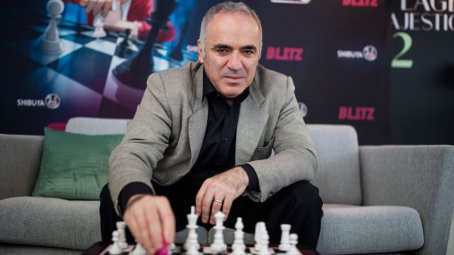 image de la news Cannes 2019 : une partie d'échecs avec Kasparov, un selfie avec Takashi Miike et des fauteuils qui claquent, notre cinquième journée sur la Croisette