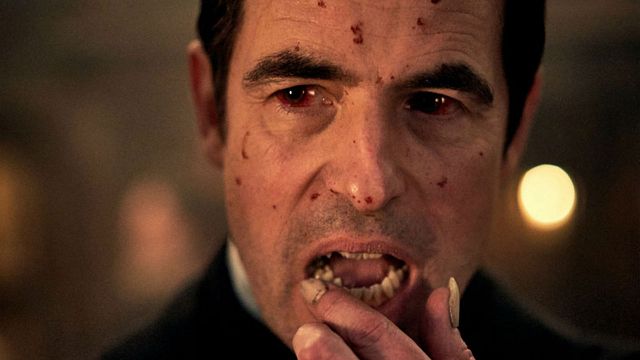 image de la news Dracula version Netflix : les photos du personnage culte réinventé par les créateurs de Sherlock