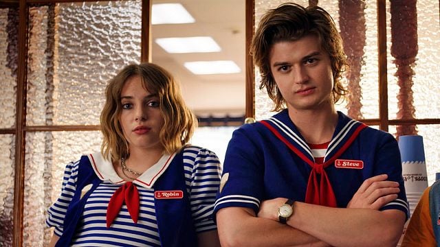 image de la news Stranger Things saison 3 : une autre fin était prévue pour Steve et Robin [SPOILERS] 