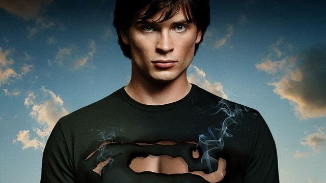 image de la news Arrow : Tom Welling (Smallville) revient en Superman dans le prochain crossover