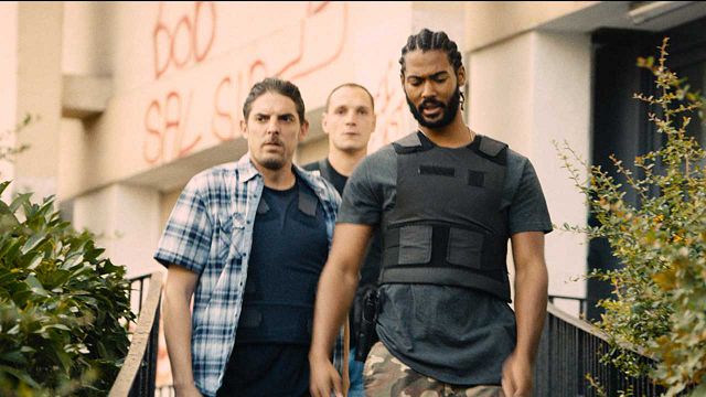 image de la news Les Misérables : qui jouent les policiers de la BAC ?