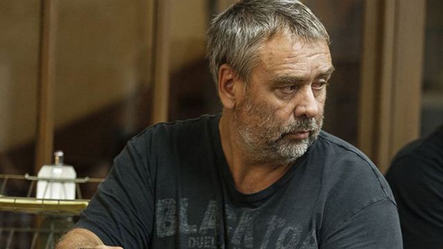 Luc Besson : 10 mois de prison avec sursis requis contre le cinéaste pour licenciement abusif