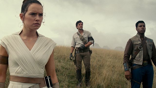 image de la news Star Wars 9 : le scénariste aurait préféré un film en deux parties