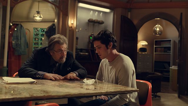 image de la news Hunters sur Amazon : la scénariste explique le final et ses rebondissements