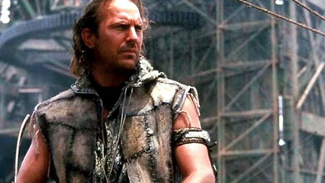 image de la news Waterworld : budget explosé, guerre d'ego, acteurs blessés... récit d'un tournage cauchemardesque