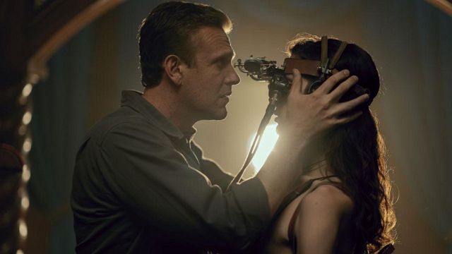 image de la news Dispatches From Elsewhere (Amazon) : y'aura-t-il une saison 2 ?
