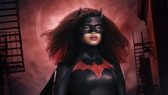 Batwoman : le crossover avec Superman & Lois annulé