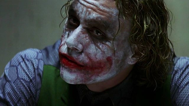 image de la news The Dark Knight : comment la saga a-t-elle géré la mort d'Heath Ledger ?