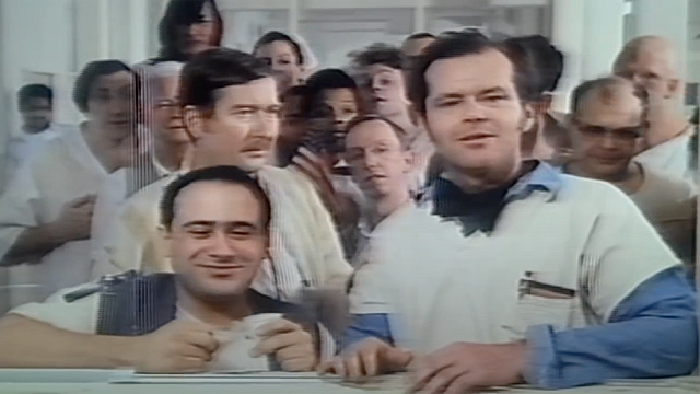 image de la news Jack Nicholson : ce moment hilarant où il recevait un prix en direct de l'hôpital psychiatrique de Vol au-dessus d'un nid de coucou !