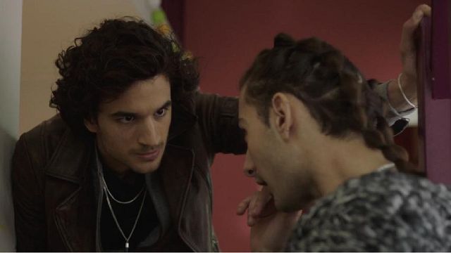 image de la news Ici tout commence : la relation entre Greg et Eliott menacée par un nouveau personnage ?