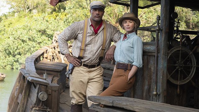 image de la news Jungle Cruise : Emily Blunt se confie sur son baiser avec Dwayne Johnson