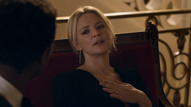 image de la news Bande-annonce Madeleine Collins : après Benedetta, Virginie Efira mène une double vie