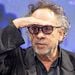 Tim Burton : après la saison 3 de Mercredi, un film historique inattendu avec un très grand auteur pour le réalisateur de Beetlejuice ?