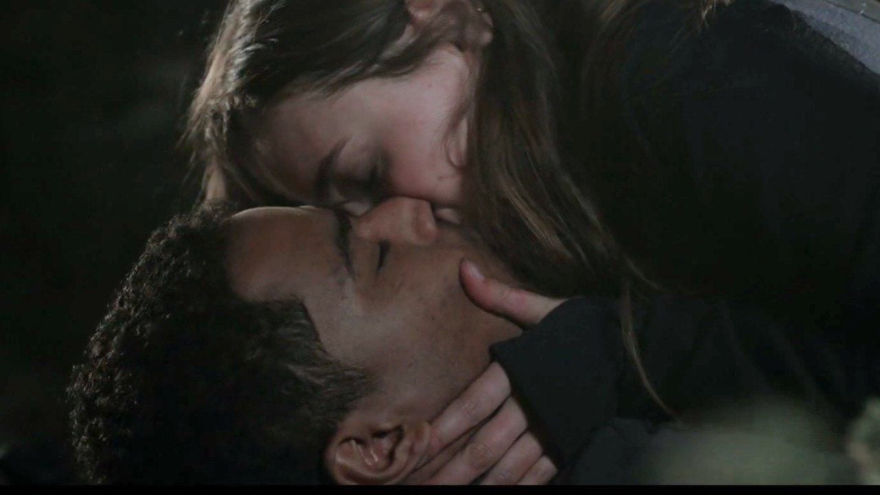 Un si grand soleil : Pablo et Salomé cèdent à la tentation - News Séries à  la TV - AlloCiné