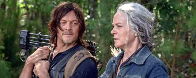 Trouvez quelqu'un qui vous regarde comme Daryl regarde Carol