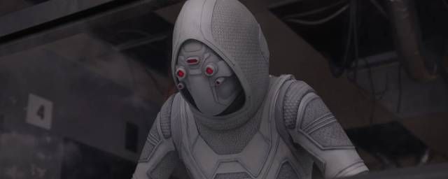 Ghost en tenue