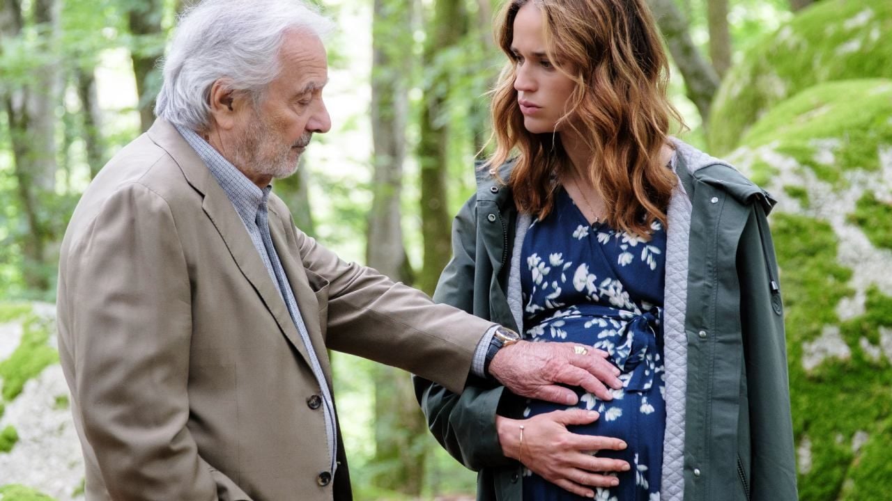 Maudits sur France 3 : Constance Gay était-elle vraiment enceinte pendant le tournage du téléfilm ?