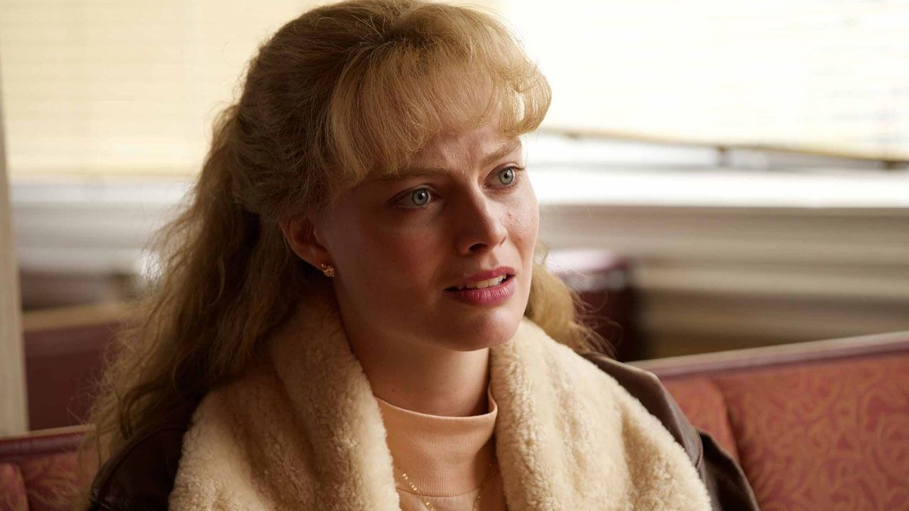 “He’s the guy from Gossip Girl and Marvel!”  : Margot Robbie did not recognize her famous partner during the casting