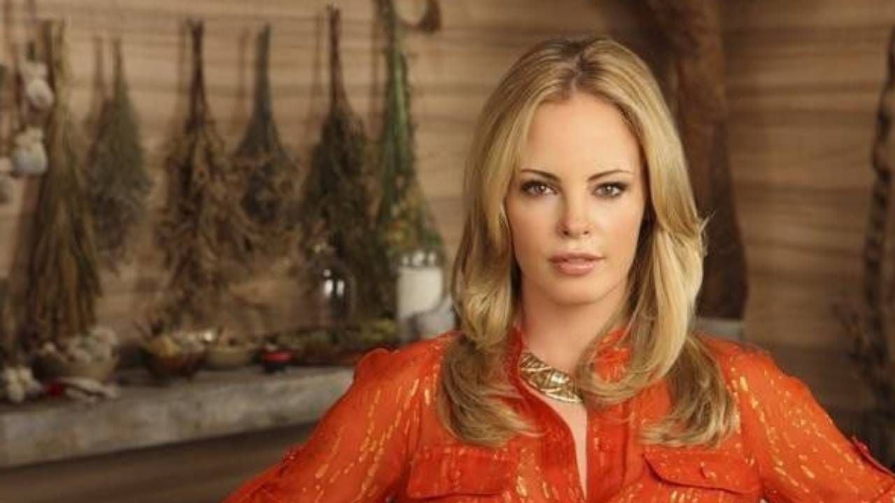 Chandra West