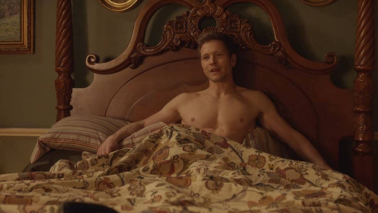 Matt Czuchry (Logan)