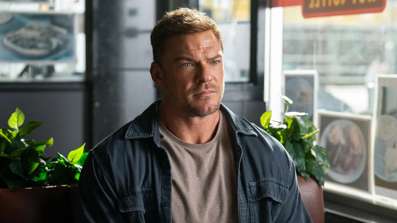 Reacher : voici quel jour et à quelle heure sort l'épisode final de la saison 4 ! Et il va durer plus longtemps que les autres - News Séries