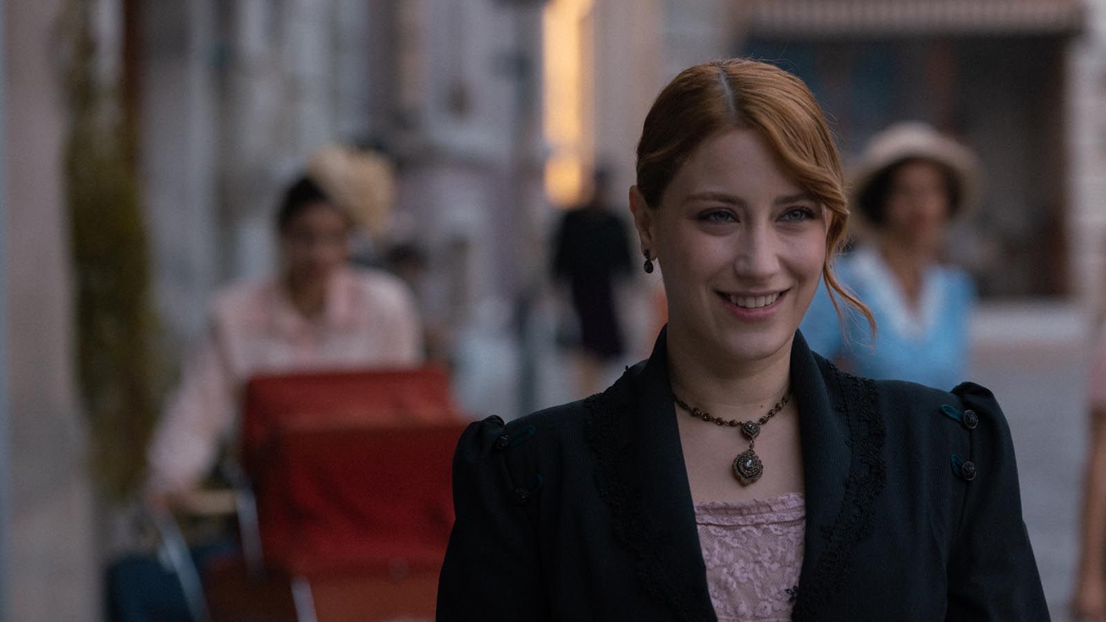 Minuit Au Pera Palace Saison 2 Date De Sortie Minuit au Pera Palace : Photo Hazal Kaya - 2 sur 9 - AlloCiné