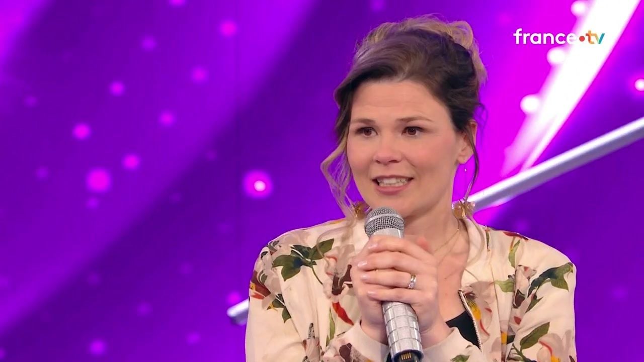 N'oubliez pas les paroles : la nouvelle Maestro Virginie au bord des larmes,  que s'est-il passé ? - TV ACTU by AlloCiné