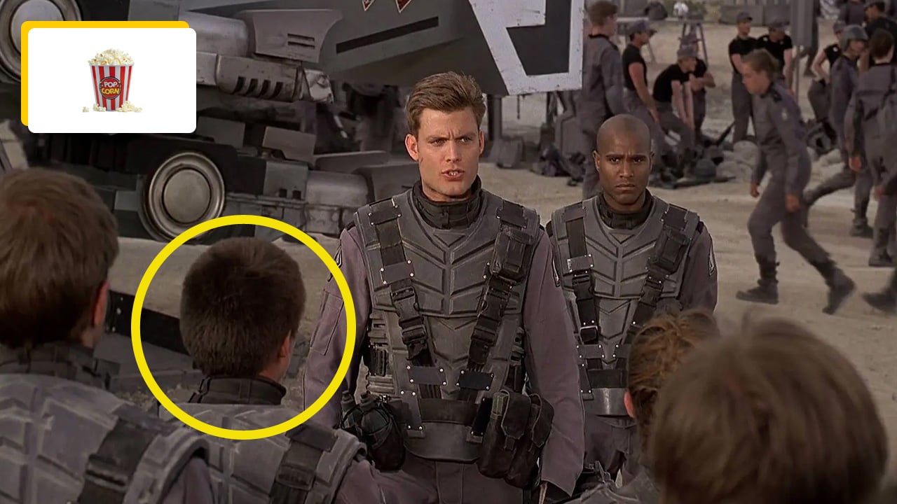 Starship Troopers : faites pause à 1h41 min et 40 secondes du film, car ce détail change le cours de la guerre !