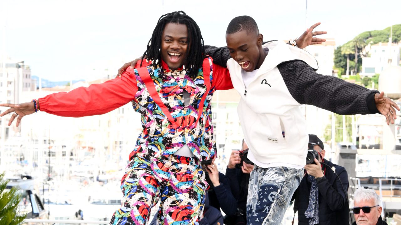 Rafiki Fariala (à gauche) et Bradley Fiomona (à droite) au Festival de Cannes, le 15 mai 2026.