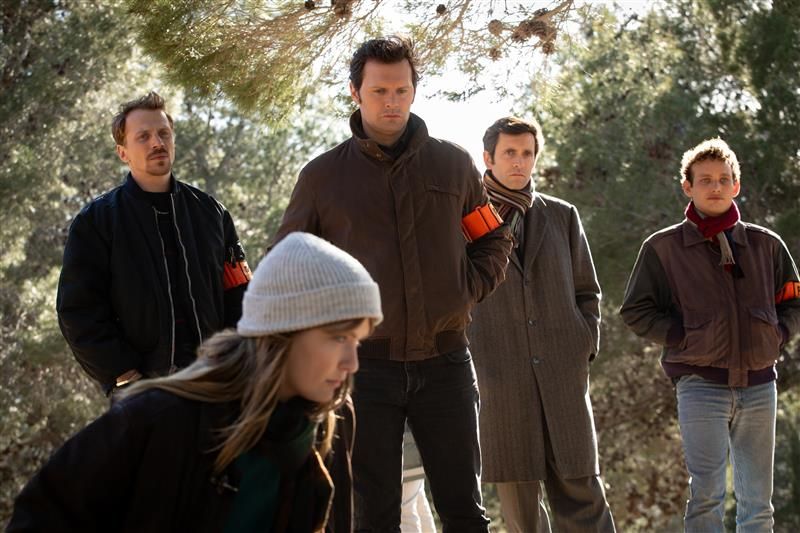 Hugo Becker Scene Photo de Hugo Becker - Photo Kévin Azaïs, Hugo Becker, Camille Razat ...