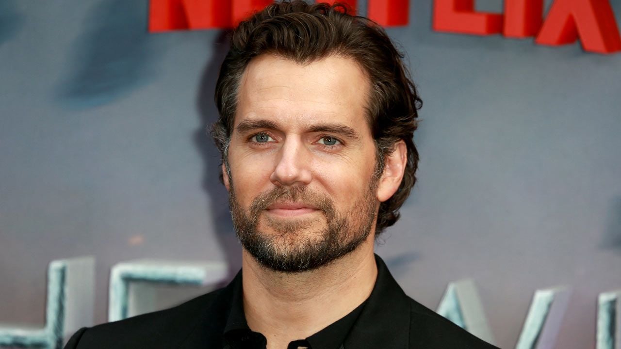 Henry Cavill reprend déjà l'entraînement pour ce film fantastique attendu de plus de 10 ans et prouve une nouvelle fois qu'il est un vrai geek !