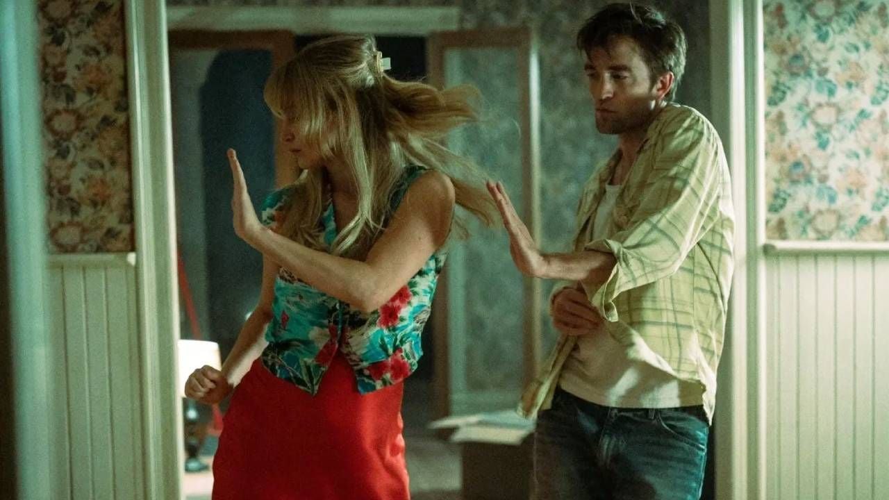 First Pictures: This excellent actress delivers the most intense performance of her career with Robert Pattinson