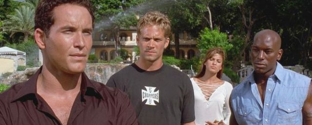 Cole Hauser (à gauche) dans 2 Fast 2 Furious