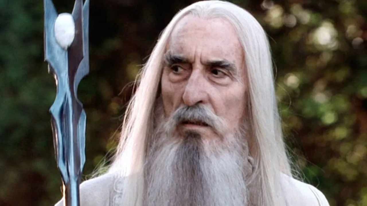 ‘We’re going to watch it with the nurses’: At the age of 93 and after 200 films, this legendary actor re-watched The Lord of the Rings on the last night of his life.